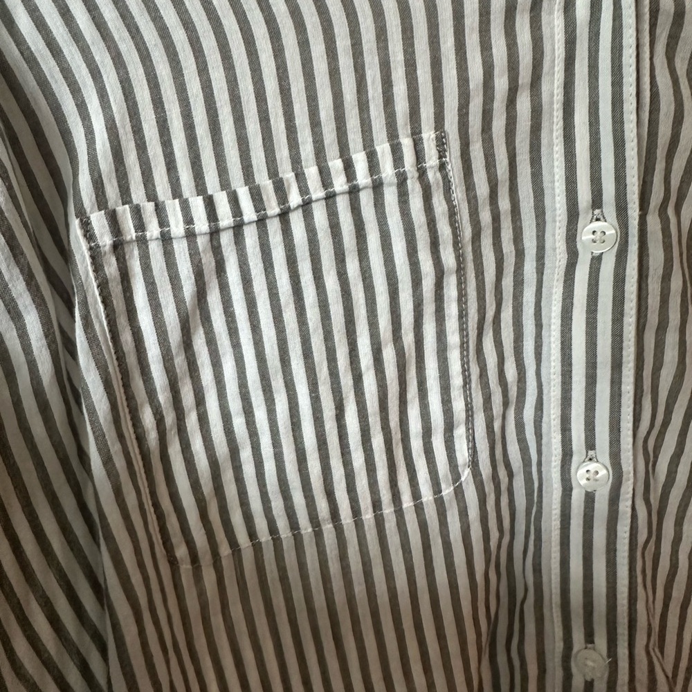 Lucky Brand Striped Button-Up Shirt Size Medium Relaxed Fit Short Sleeve - Picture 4 of 4